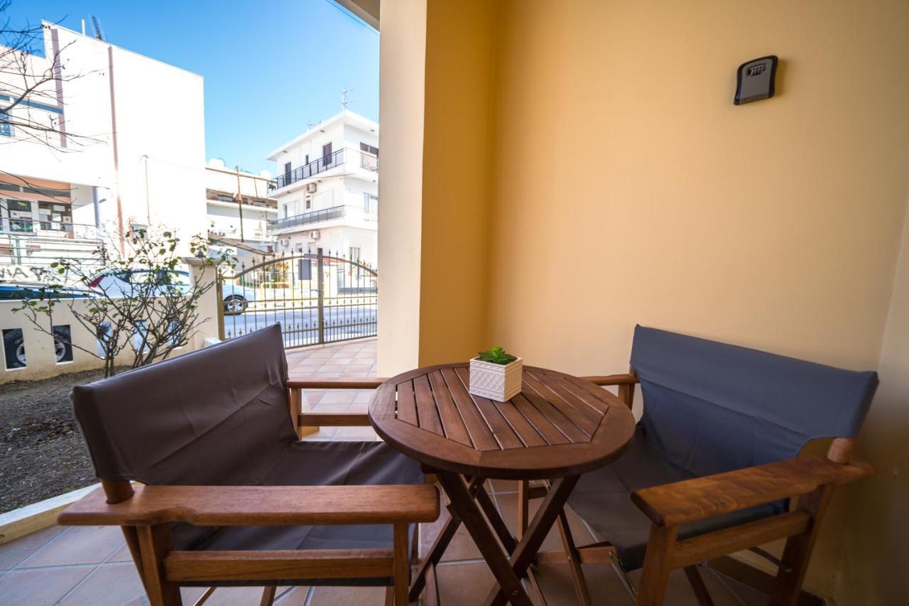 Alexandra'S Luxury Apartment Chania Chrissi Akti Chania Exterior foto