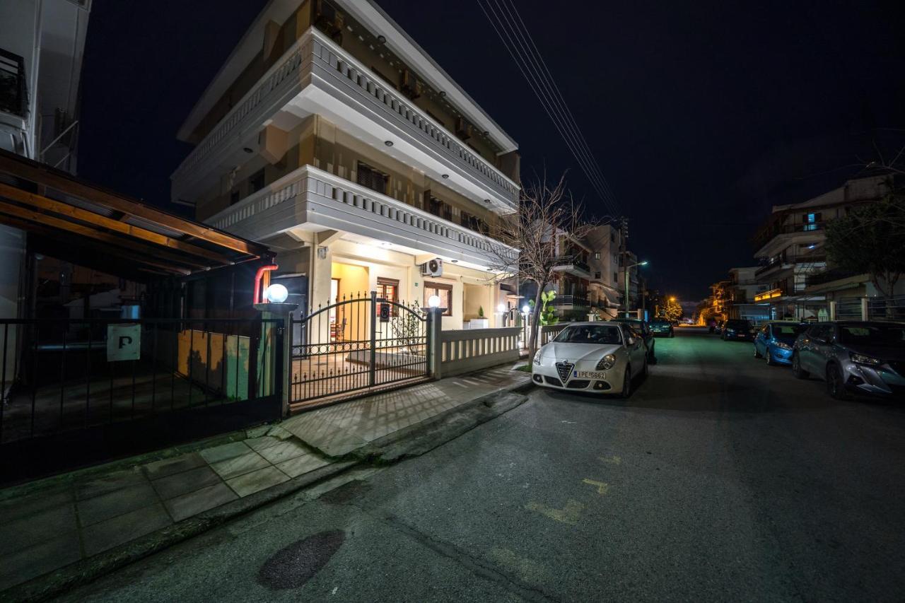 Alexandra'S Luxury Apartment Chania Chrissi Akti Chania Exterior foto
